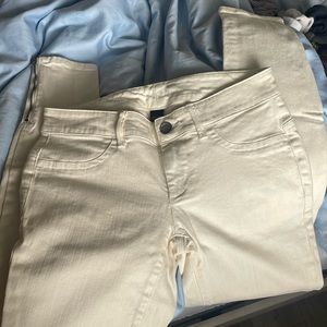 Victoria’s Secret Siren cream jeans size 4